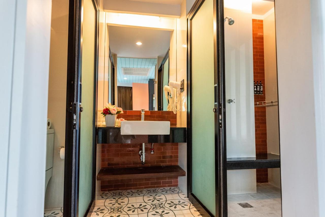 Dang Derm In The Park Khaosan Hotel Bangkok Exterior foto